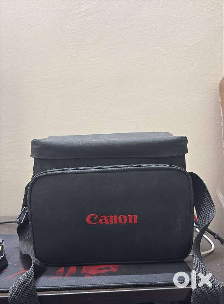 Canon M50 Mark II Mirrorless Camera (Superb Condition, With Kit Lens)