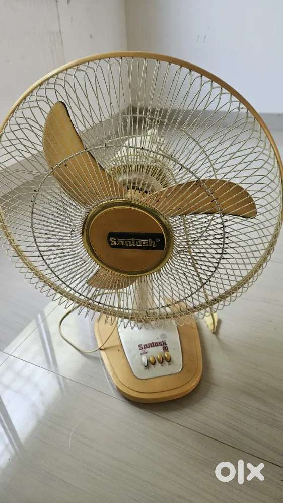 Table Fan in good condition