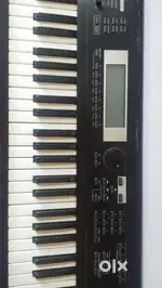 KORG TR 61 KEYS KEYBOARD