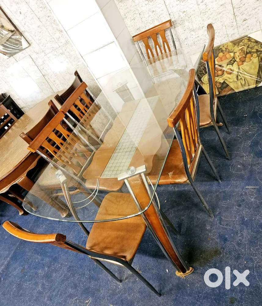 Dining table at minimum price