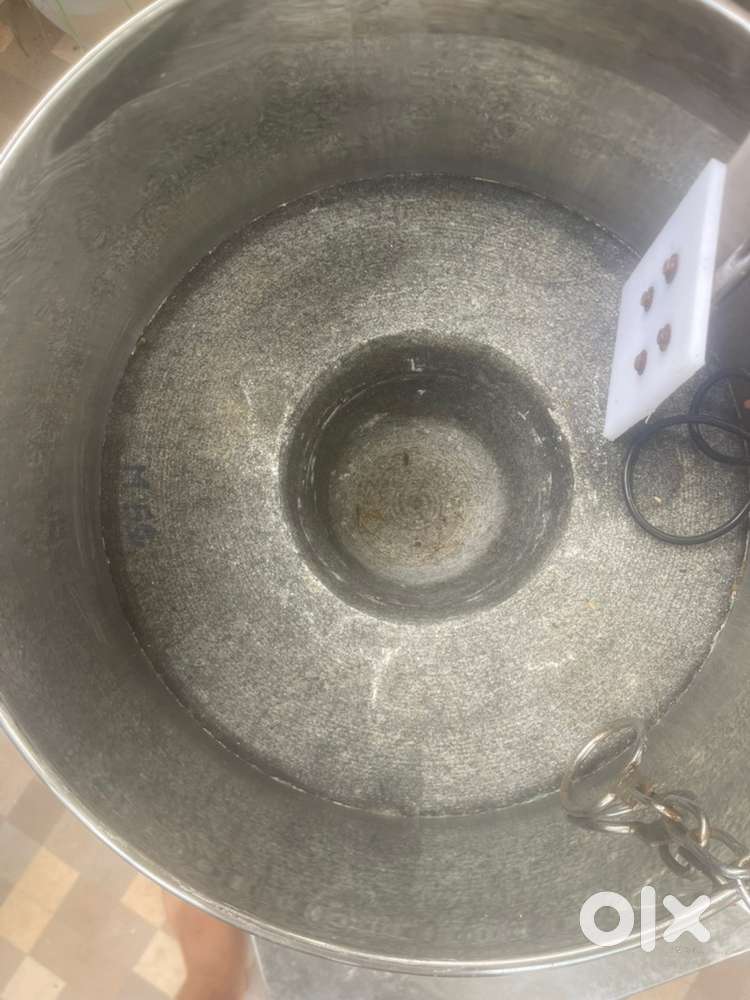 Commercial wet grinder