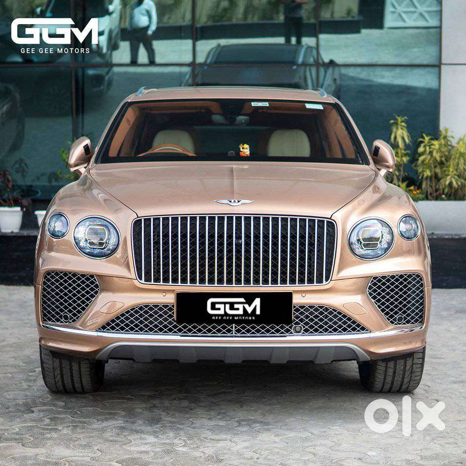 Bentley Bentayga V8 Petrol, 2023, Petrol