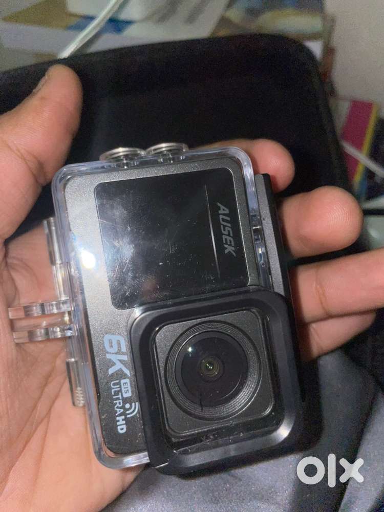 Action camera 6k new condition with all accessories