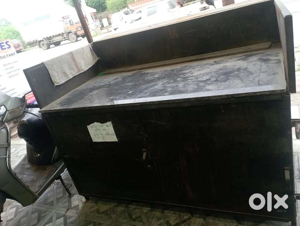 Kitchen counter for shop