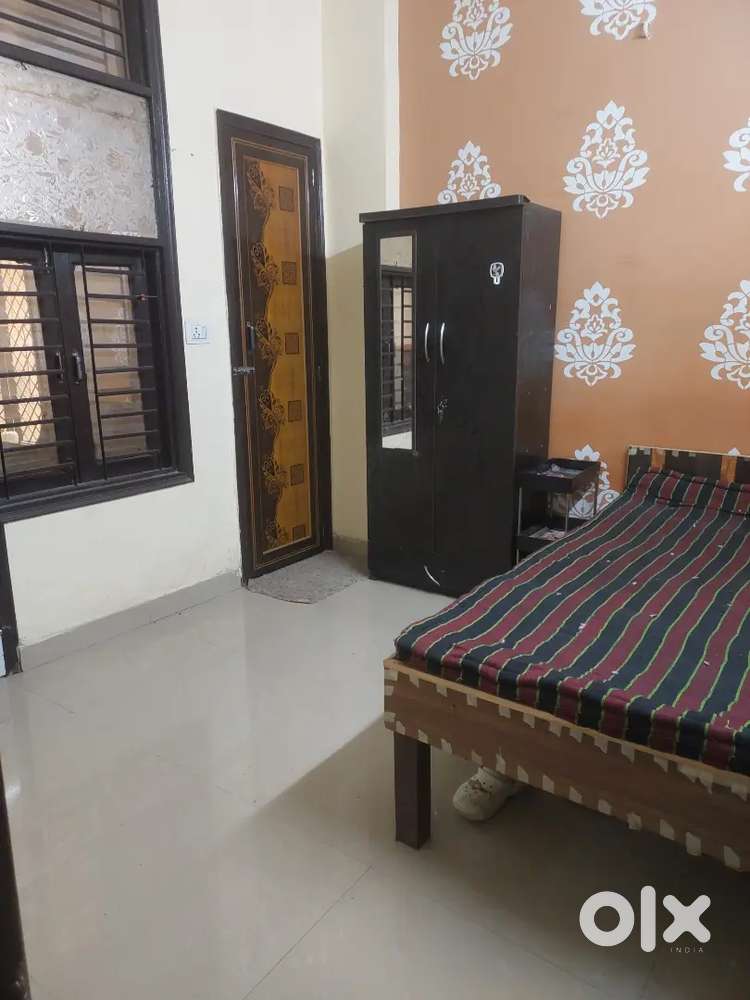 Sharing 2bhk flat only for female
