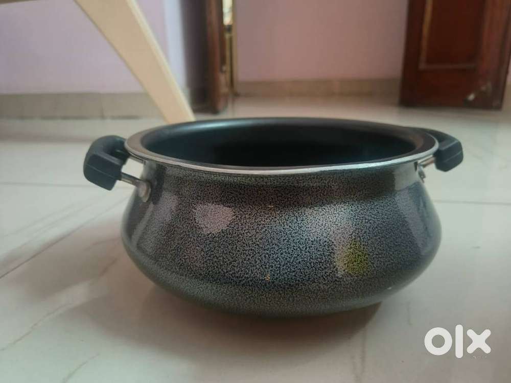New Non Stick Handi