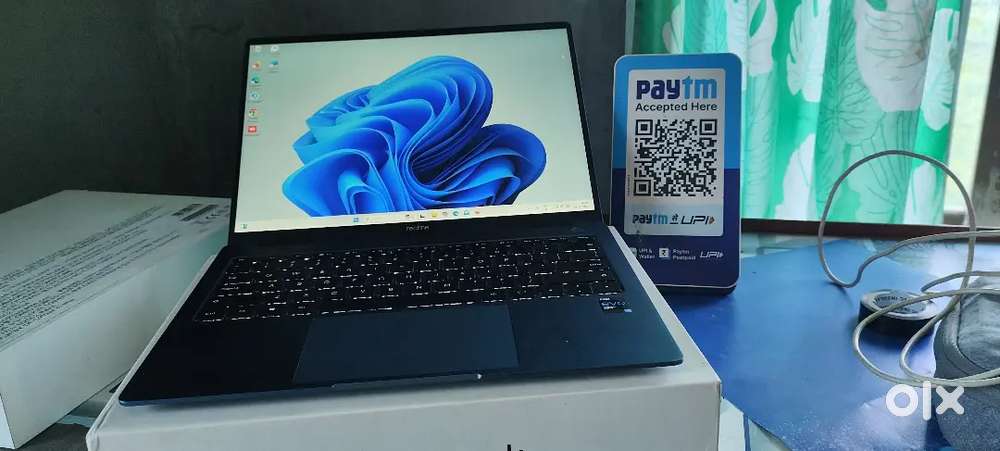 realme Book
