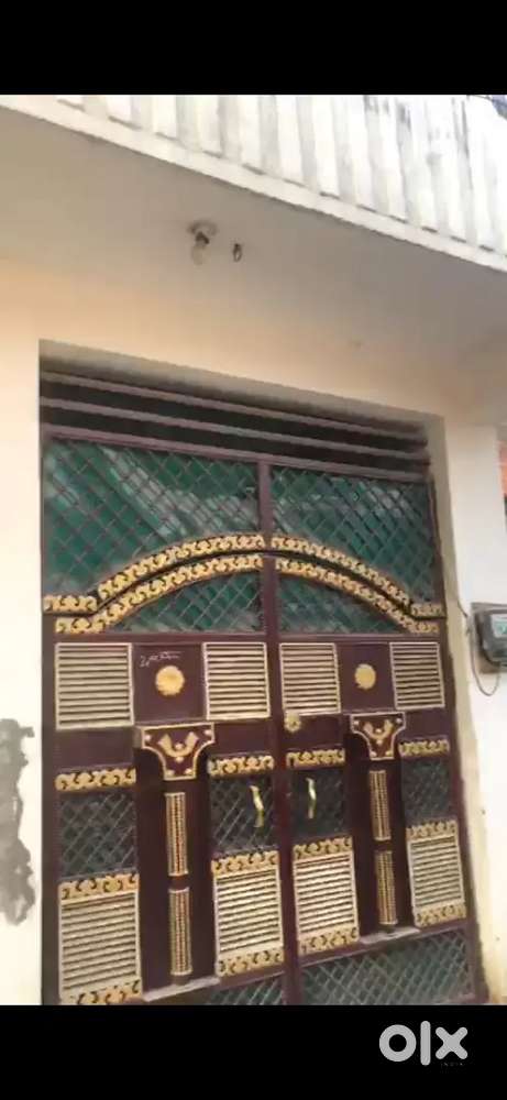 Urgent sell41 gaz ka makan 2 side me hai