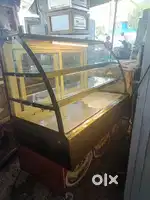Normal display bakery counter showcase
