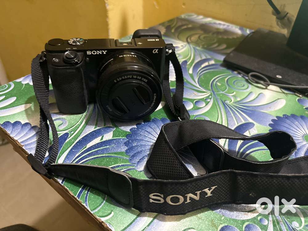 Sony Alpha6000 Mirriorless Digital Camera for Sale