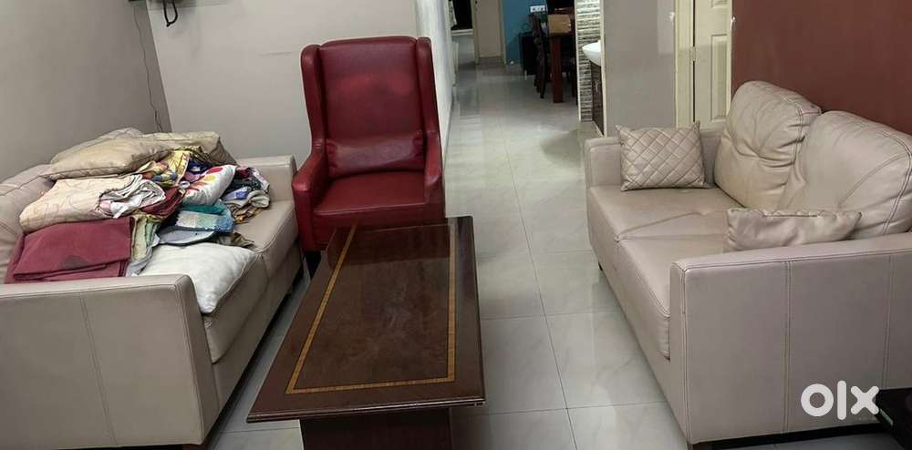 2…..2 seater sofas +1 Ottoman