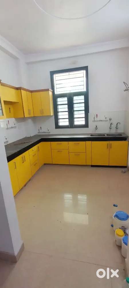 8bhk semi furnished double story fully independent villa vishesh khand