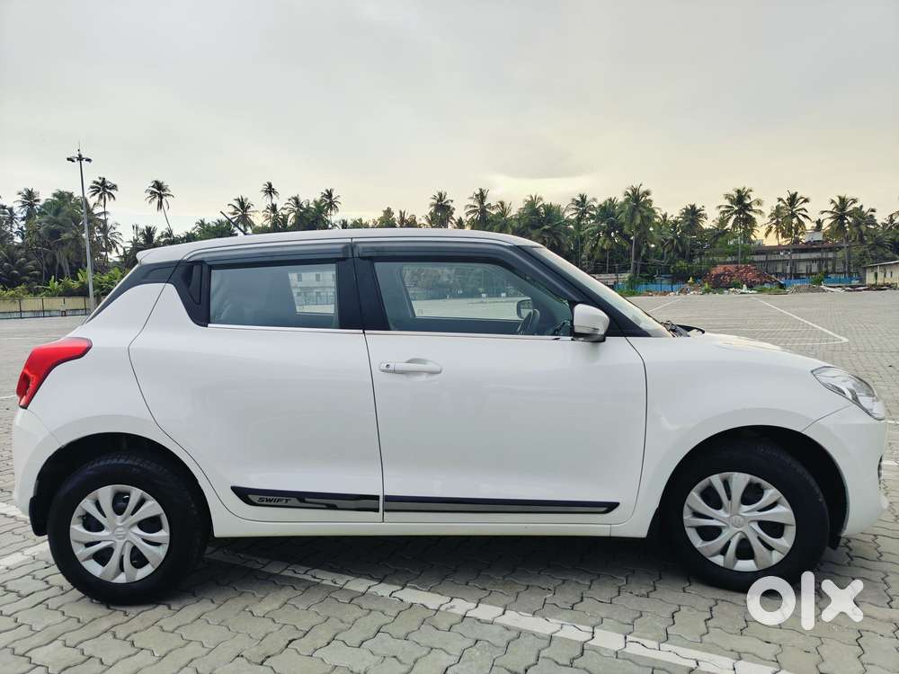 Maruti Suzuki Swift 1.2 VXI (O), 2023, Petrol