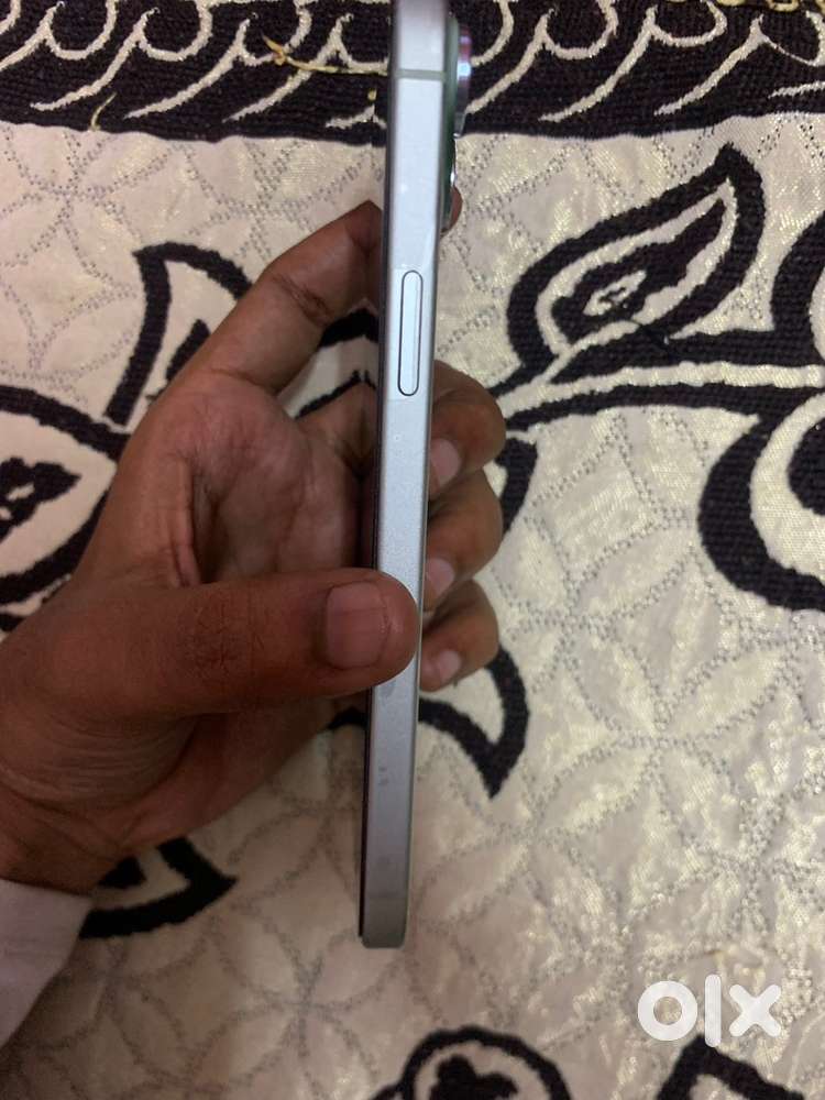 iPhone 15 Plus – 256GB  1.5 Yr Old  Mint Condition