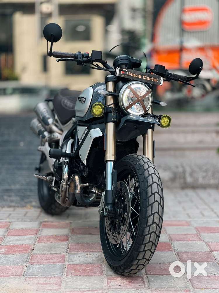 DUCATI SCRAMBLER 1100