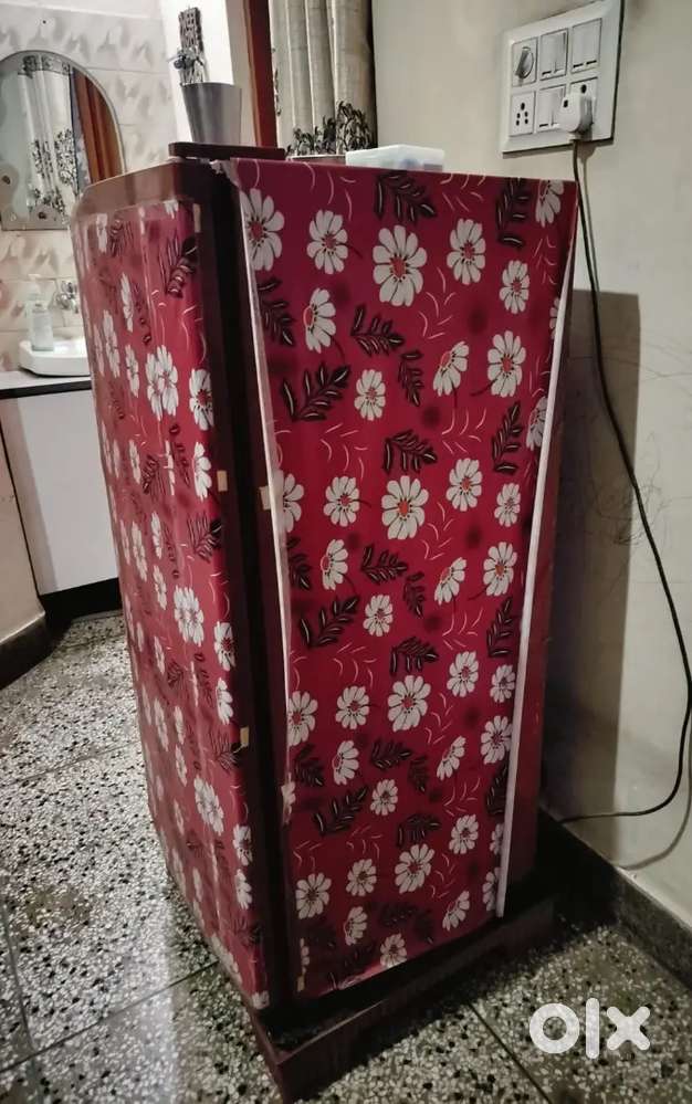 Selling godrej fridge