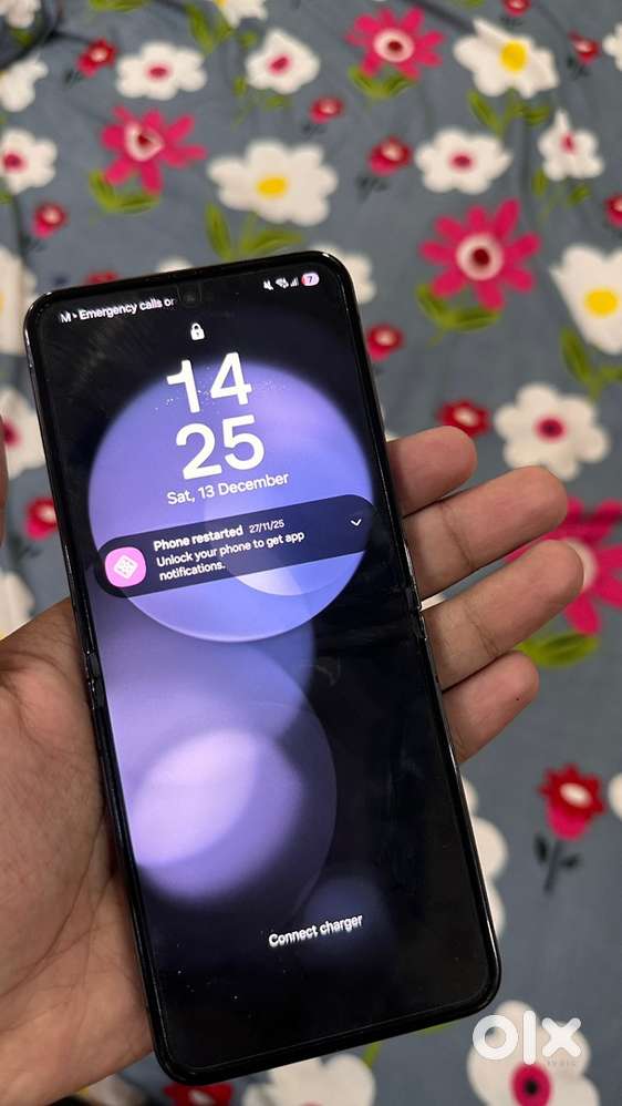 Samsung Z Flip 5 8 256GB