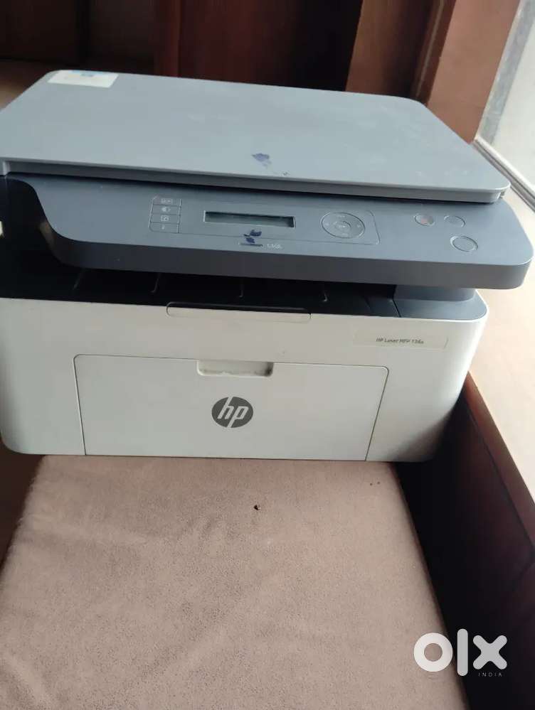 HP 136A abhi 1 sal hua liya hua acchi hai