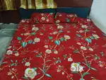King size bed wooden bed in new condition