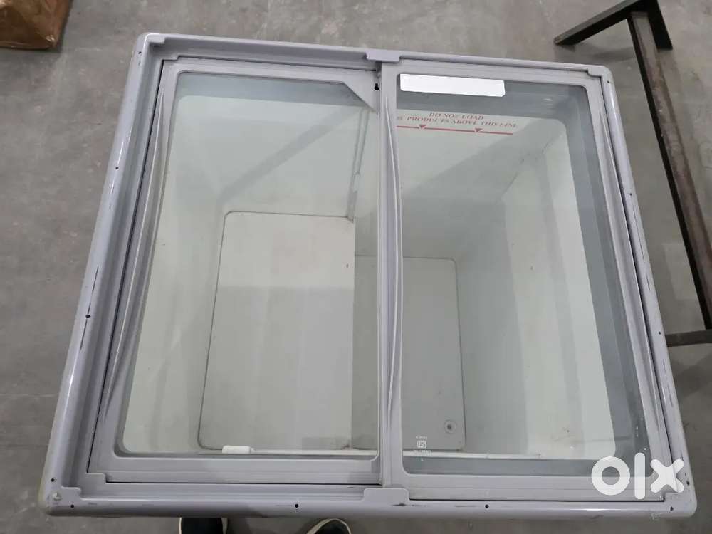Glass top Deep Freezer 192 Litres Western Brand F250GL25