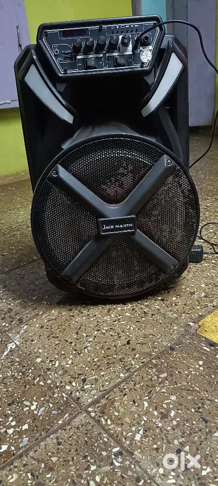 Karaoke music system