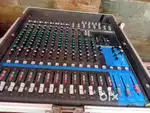 Makie speakers and yamaha mixer