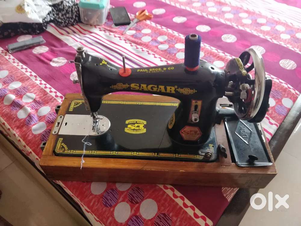 Sagar Branded Sewing Machine with Wooden Cover