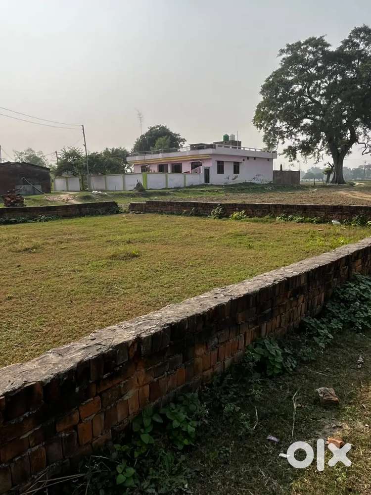 इलाहाबाद लखनऊ रोड हथिगहा सब्जी मंडी रामपुर में aakarshak plotting