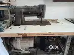 Double needle machine
