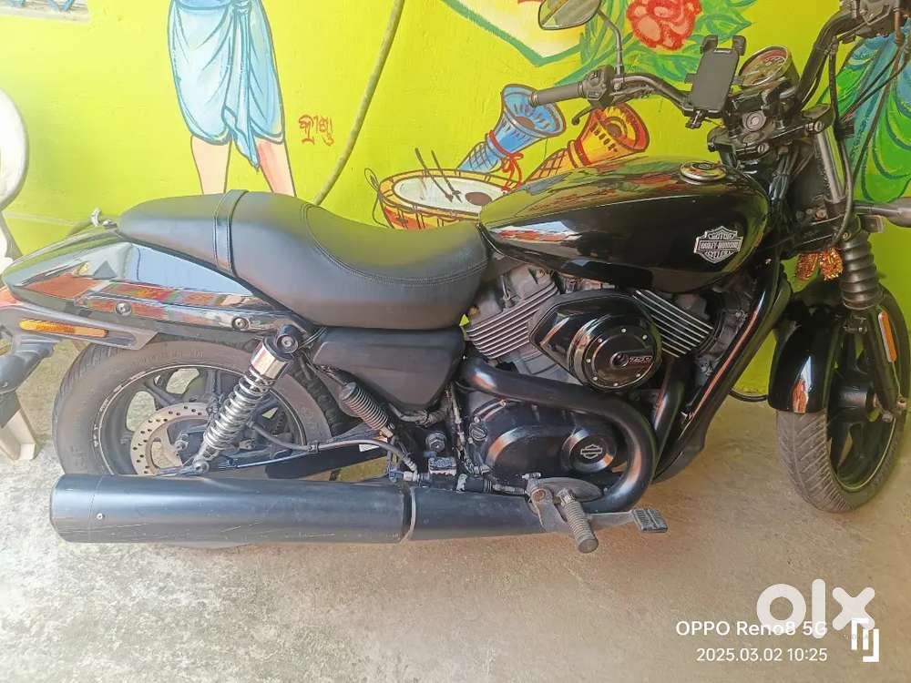 Harley Davidson is Showroom in Sale in Best Price