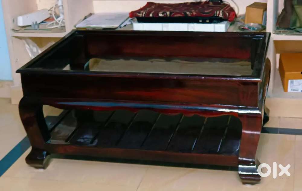 Rose Wood Coffe Table