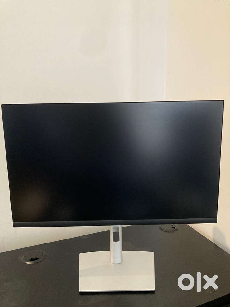  Dell 24-Inch Full HD Monitor – P2422H (IPS, Adjustable Stand)