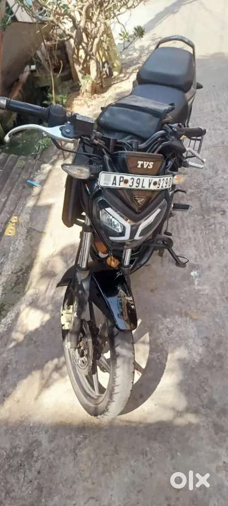 Tvs raider