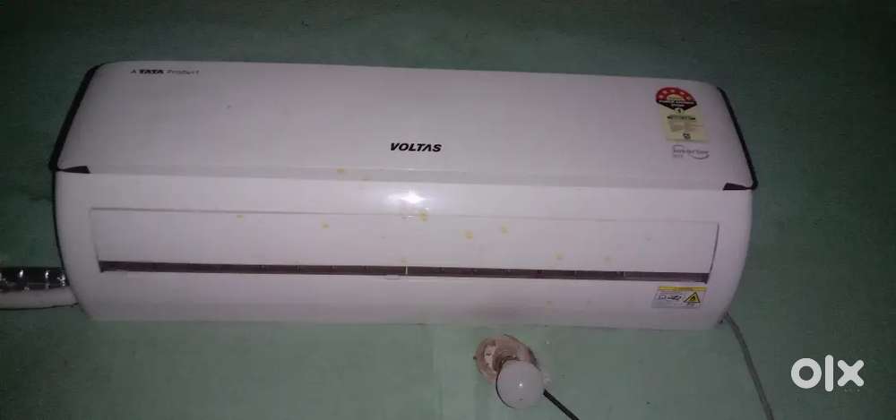 VOLTAS AC 1.5 TON , 5 - STAR