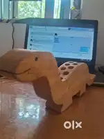 Wooden Dinasaur Shaped Pen Stand