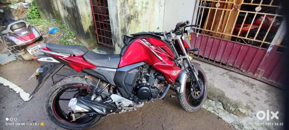 Yamaha fzs v2