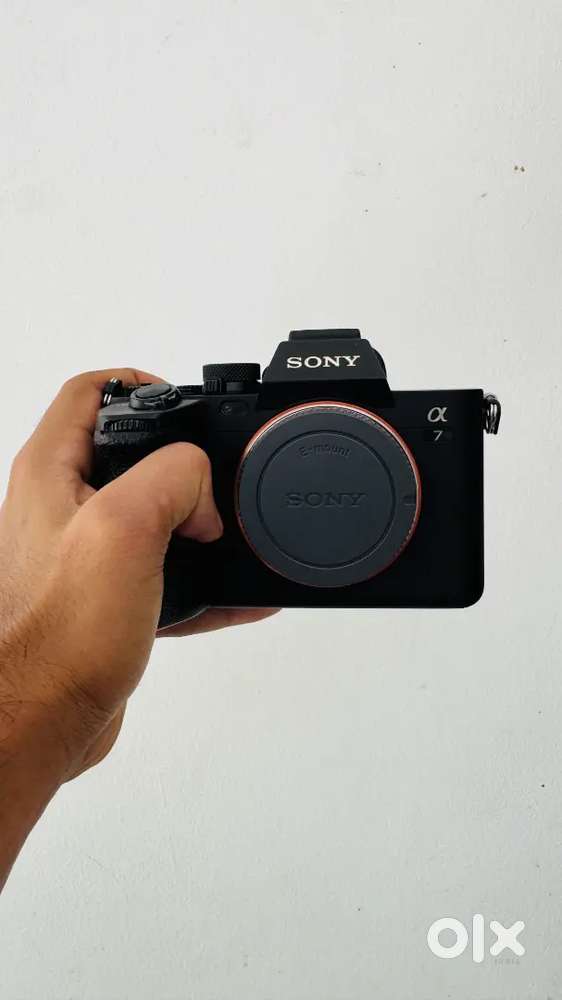 Sony 7M4 body