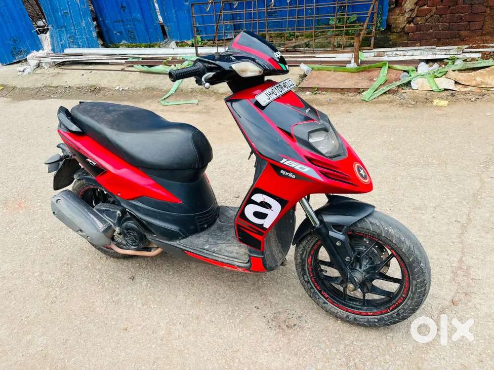 Aprilia 160 cc abs break BS4 engine..