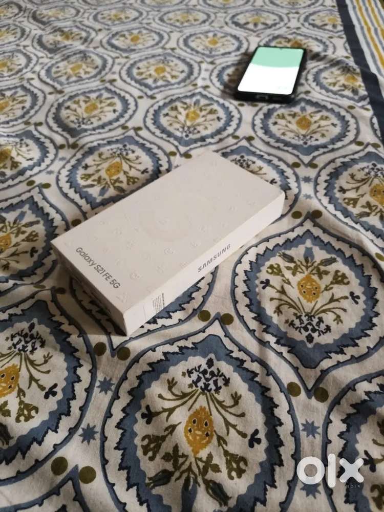 S21 FE samsung white