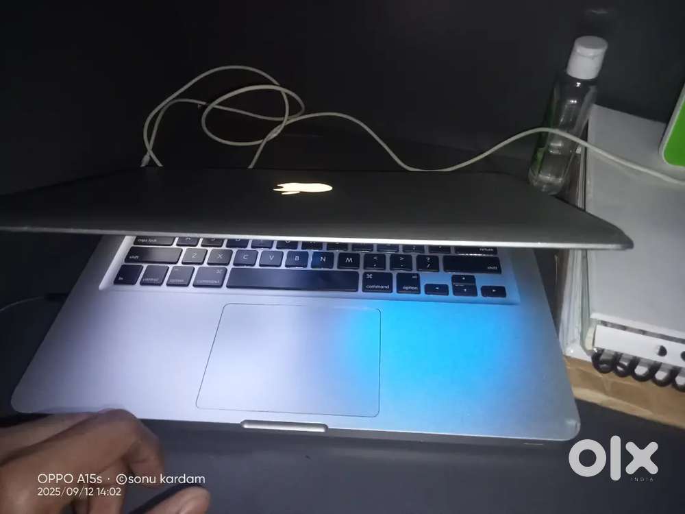 MacBook pro 7.1(8gb ram 256 SSD ) urgent sell