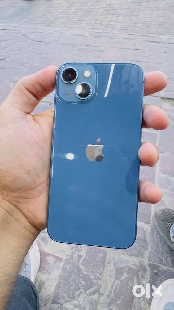 iPhone 13 fresh condition with cable and box fresh as new battery 86%