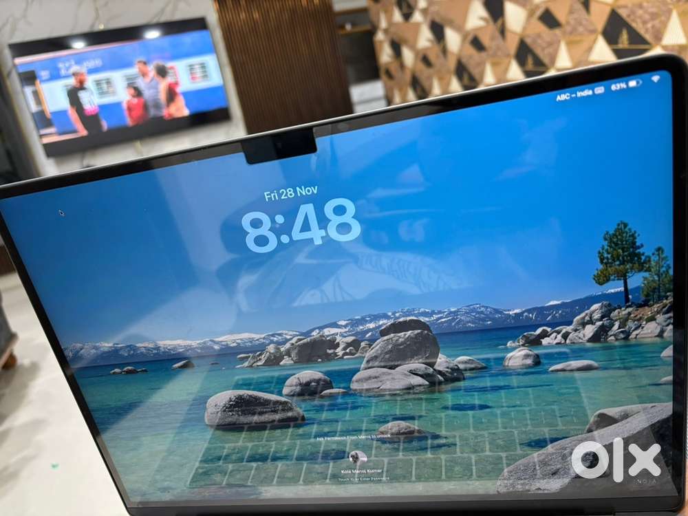 2023 Mac book air M2 8GB/256GB 15.3”  80K