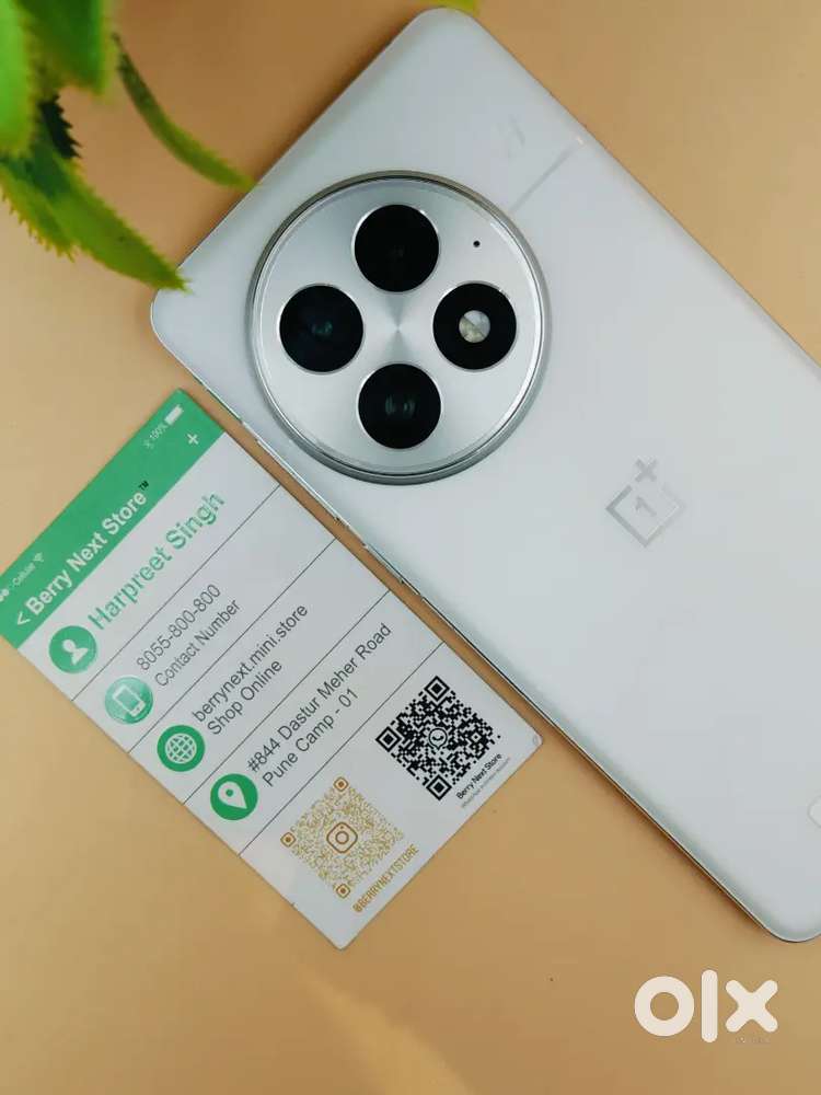 ONEPLUS 13 12/256GB STORAGE (6 MONTHS UNDER WARRANTY LEFT) BRAND NEW.