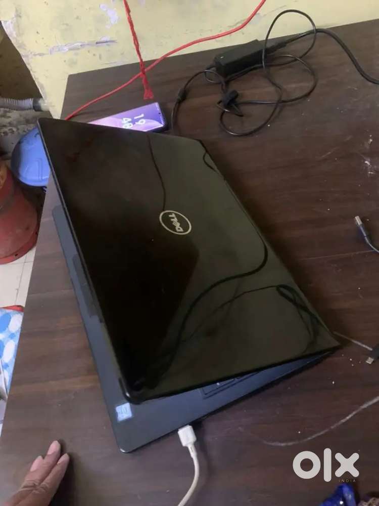 Dell laptop, 1tb, 8gb ram, i3 6th gen