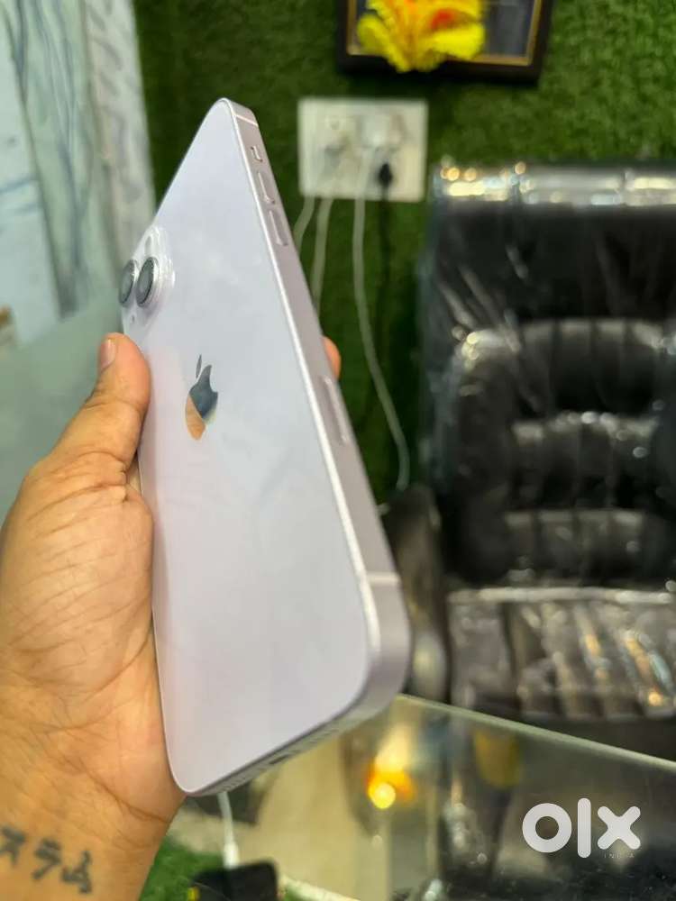 iPhone 14 plus available in second hand condition