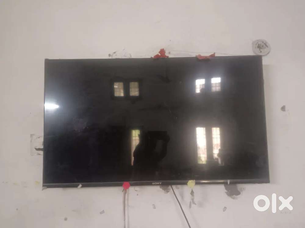 Sony 43 inches tv