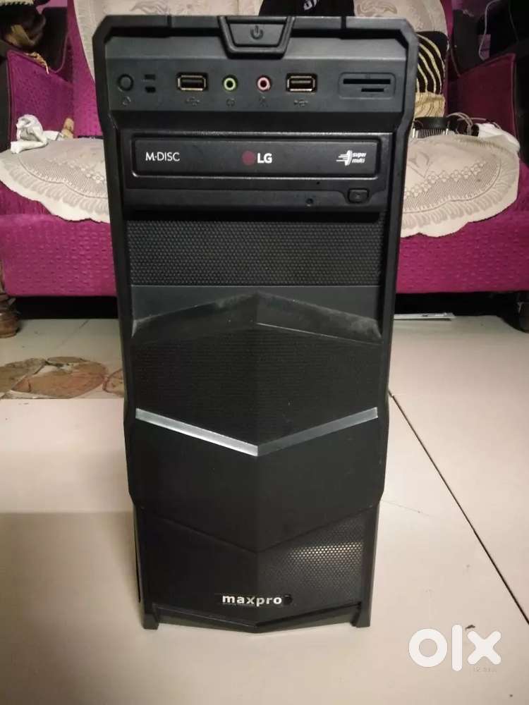 Only 1 year old i3 4gb ram with graphics card GTX 730 full gaming PC