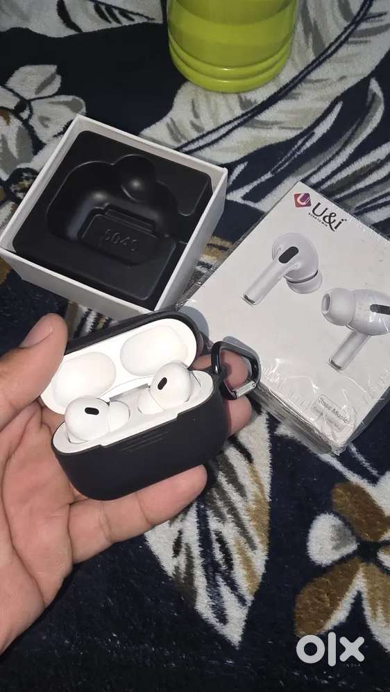 Wireless U&i Bass Earbuds