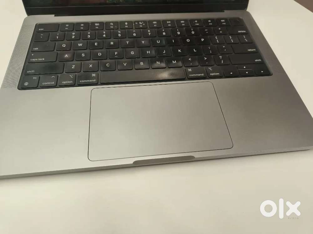 Apple MacBook Pro 14-inch M1 Pro/ 16 GB RAM/ 1 TB SSD