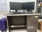 Computer table